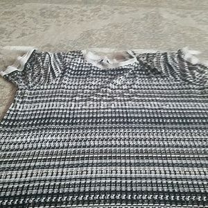 2x short sleeve , silky shirt